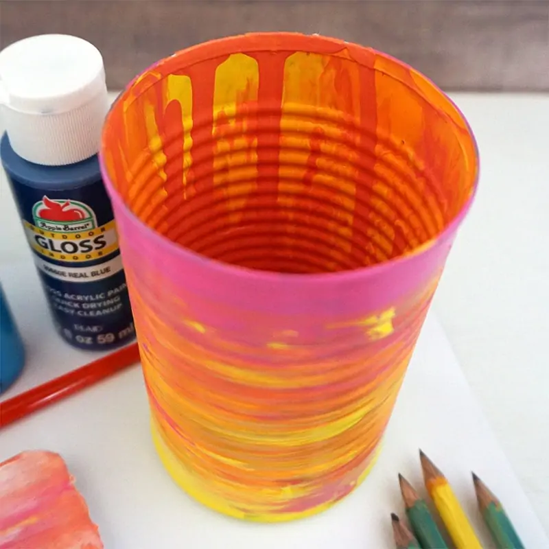 paint the inside of your pencil holder too
