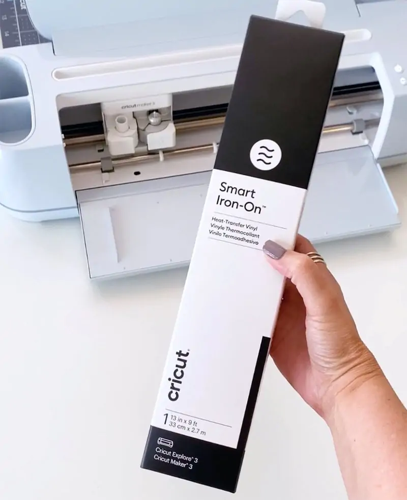Smart Iron-on Vinyl to use with the Cricut Maker 3