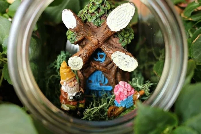 Craft a gnome home in a jar