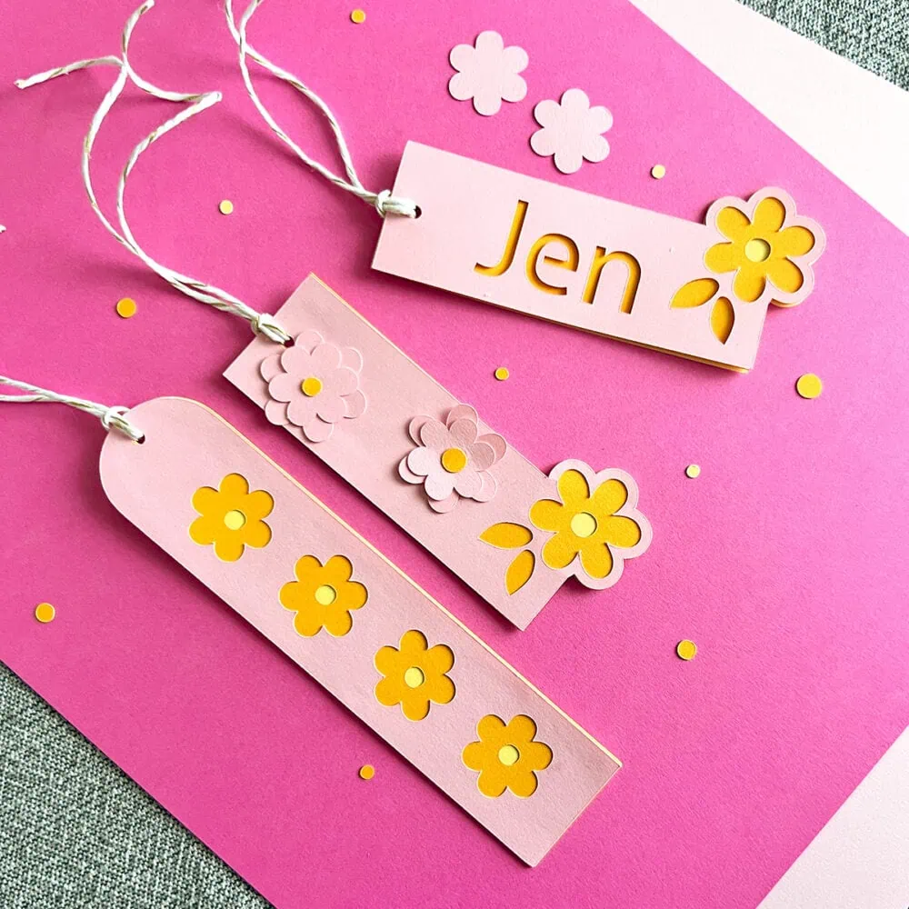 Make SVG files using a cut-out or minus front design technique.